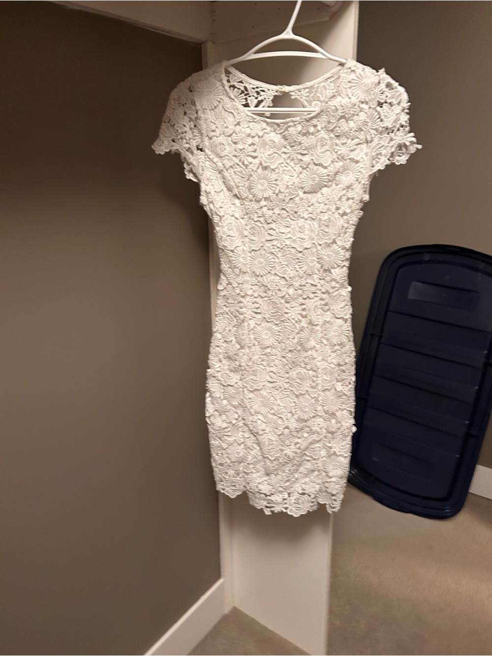 Lulu's White Floral Lace Short Sleeve Sheath Dress